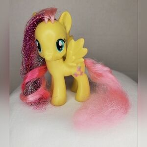 My Little Pony Fluttershy Figure Brushable G4 Yellow 2010 Toy MLP READ